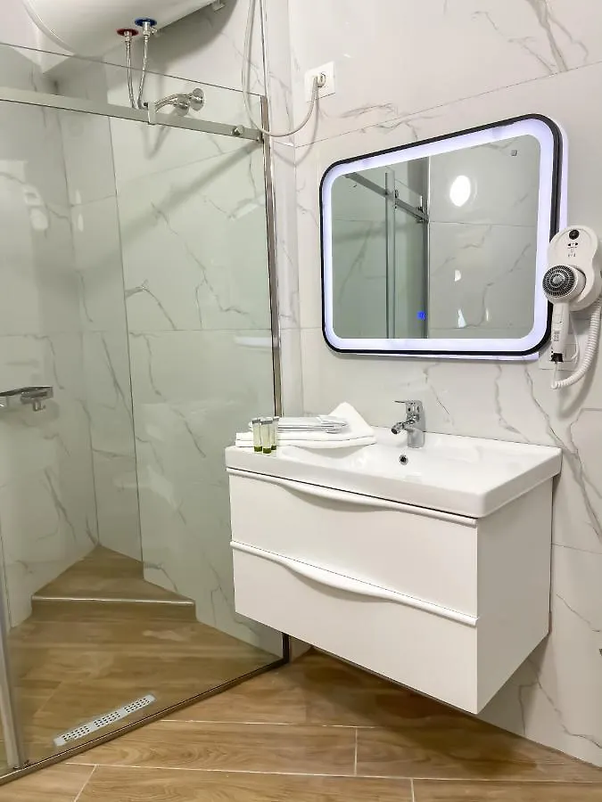 Hotel Brooklyn Vlorë 3*,  Albanien