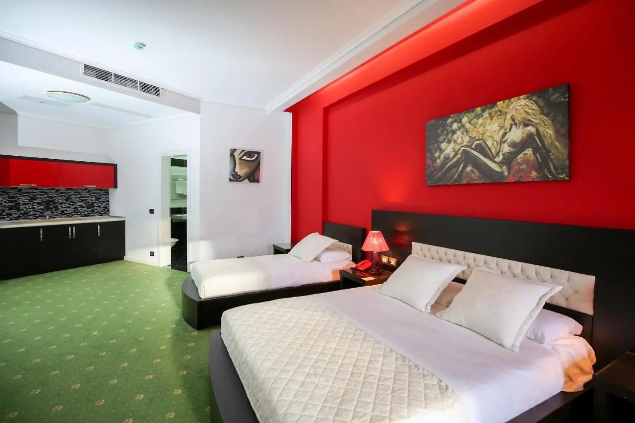 Hotel Brooklyn Vlorë 3*,